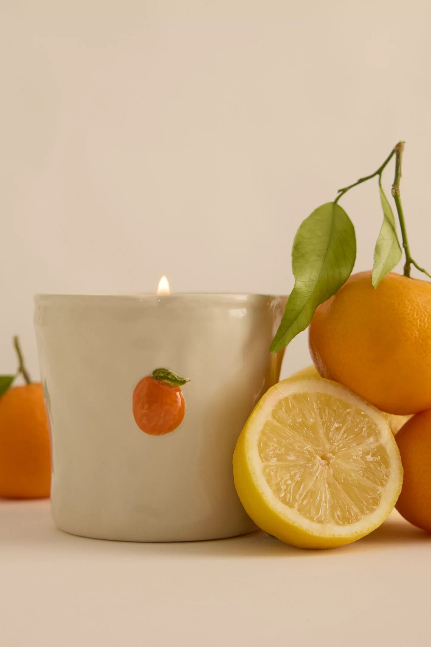 Paddywax Bistro Citrus Spritz Ceramic Candle - Image 2