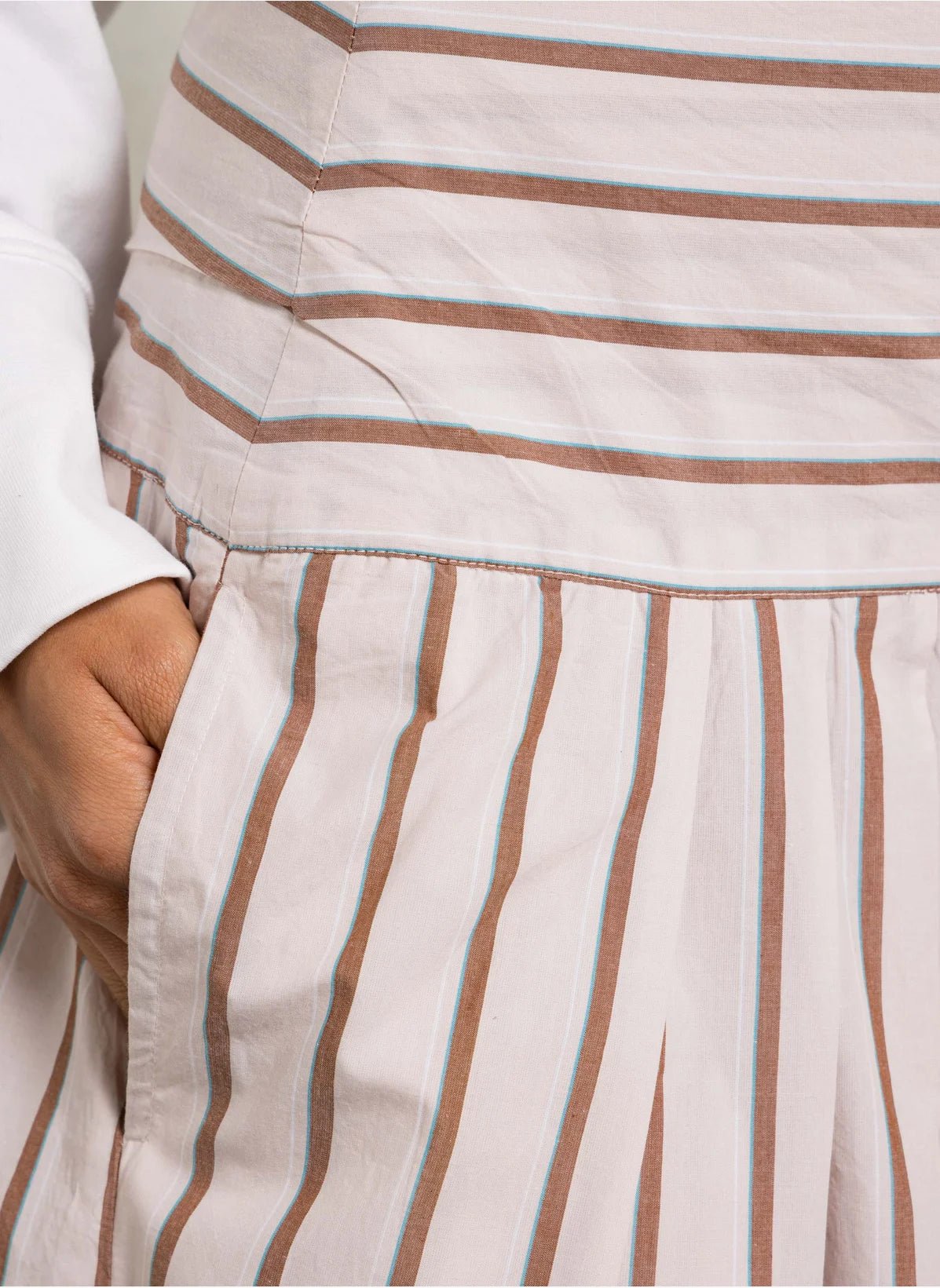 Joyau TC129 Stripe & Powder Skirt - Image 4