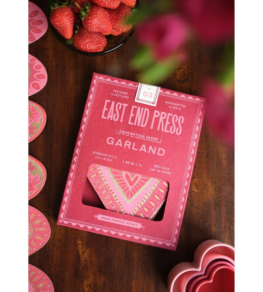 Garland - Hearts No3