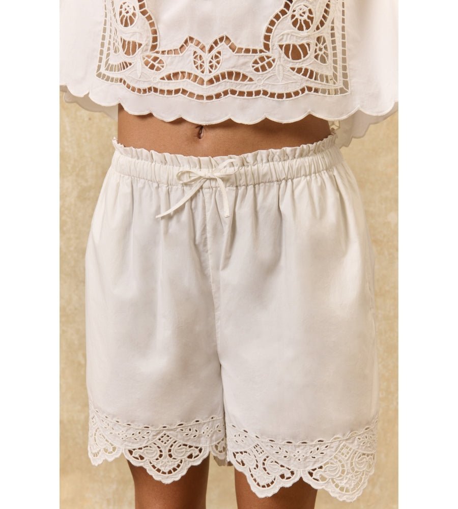 Boxi Shorts - Off White